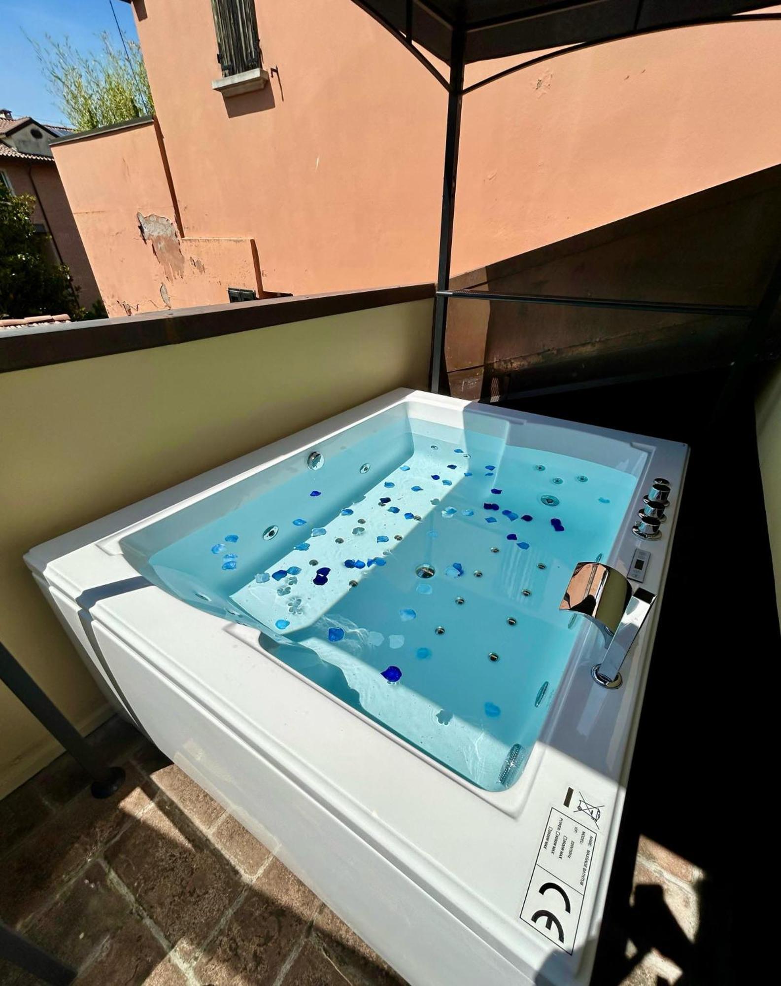 Frassinago Deluxe Suites-Bolognarooms Buitenkant foto